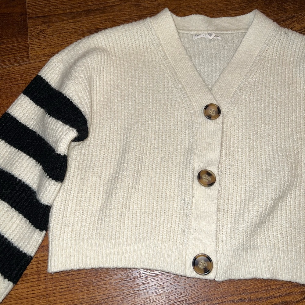 Urban Outfitters Piper Cream Slouchy Balloon Sleeve Gold Black Cardigan Size XS - Picture 10 of 14